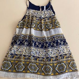 Size small yellow/navy/grey top